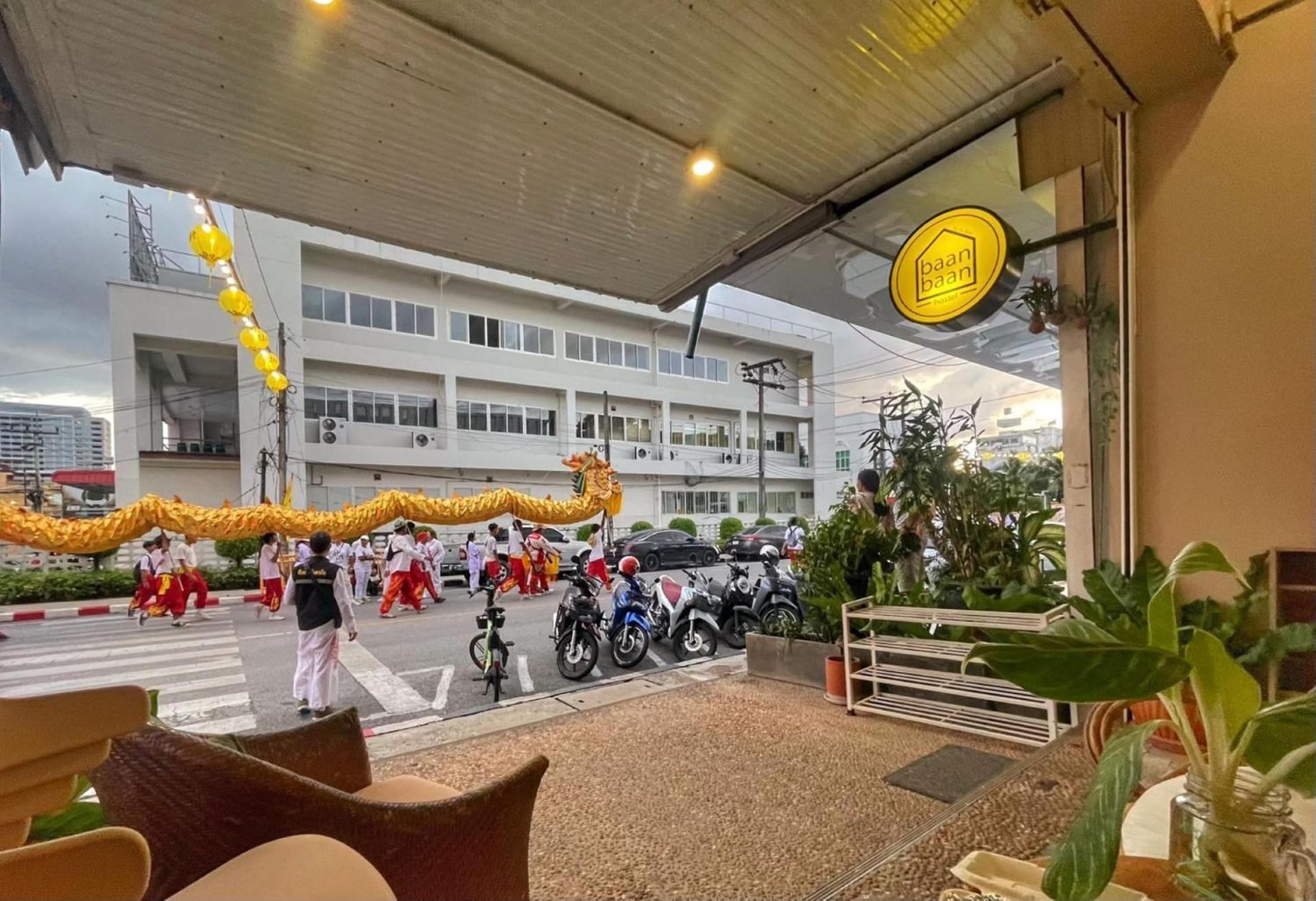 Purr Hostel Phuket Buitenkant foto
